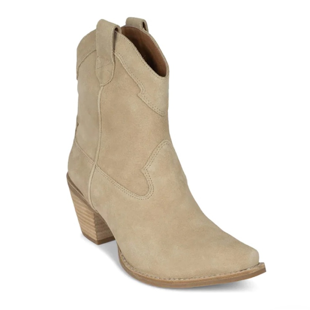 NIB Jeffrey Campbell Rancher L2 Size 8